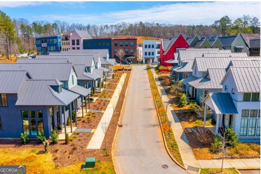 This Modern Shotgun Home is modeled after the classic Southern - photo 12