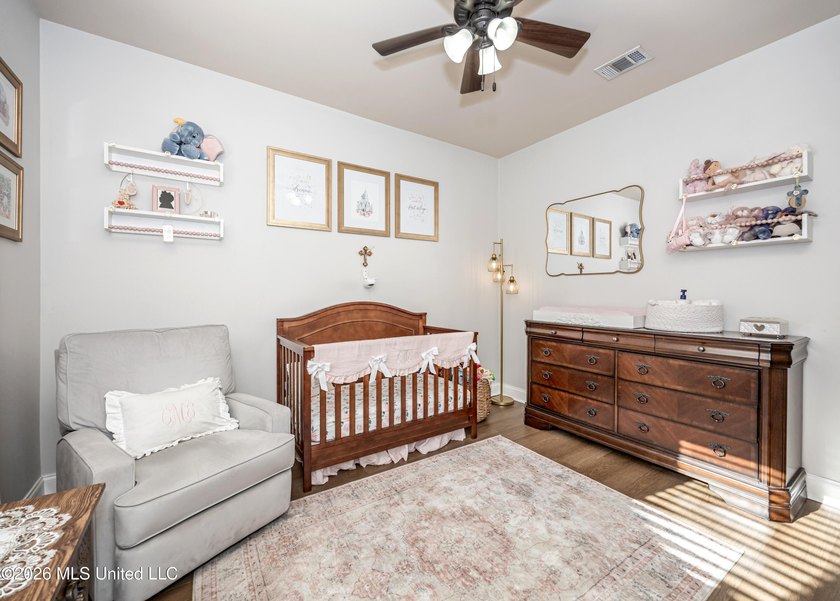 Some homes simply feel welcoming the moment you walk through the - photo 44