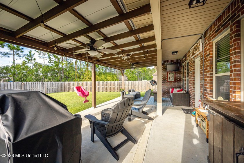 Some homes simply feel welcoming the moment you walk through the - photo 49