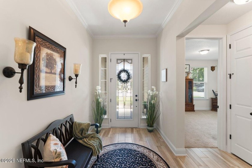 Beautifully appointed Landon Homes residence in the highly - photo 3