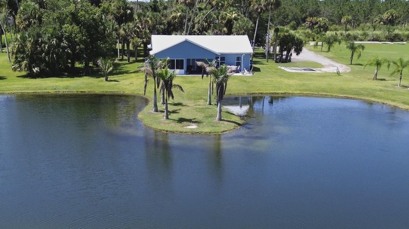 Welcome to your private oasis!! Built in 2022, this spectacular - photo 3