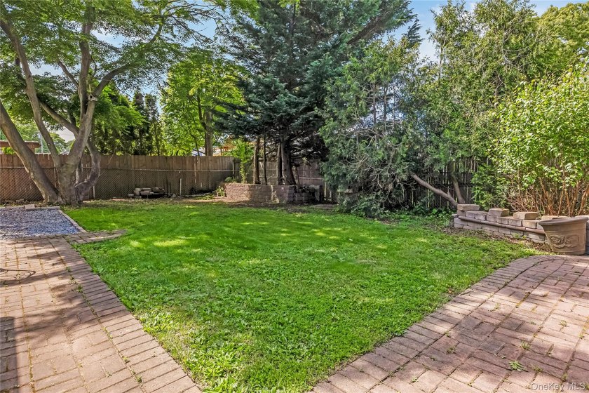 Welcome to your forever home in Massapequa Park! Location - photo 26