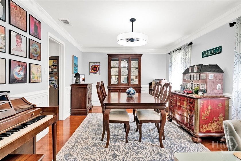 Beautiful one level home centrally located in the Marshwood - photo 8
