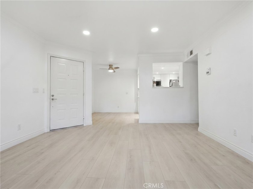 **NEWLY RENOVATED**Tucked into the heart of Carmel Mountain - photo 5