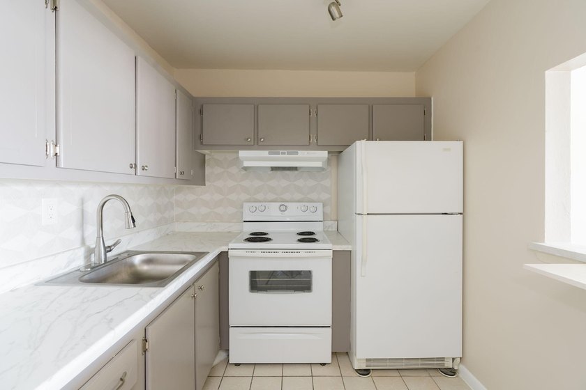 Beautifully updated 1 bed / 1 bath condo in highly desirable - photo 6