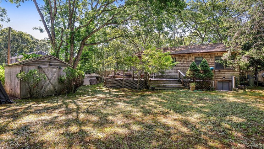 Charming ranch tucked at the end of a quiet cul-de-sac, offering - photo 11