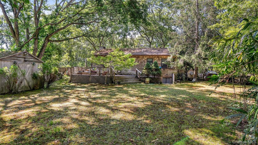 Charming ranch tucked at the end of a quiet cul-de-sac, offering - photo 12