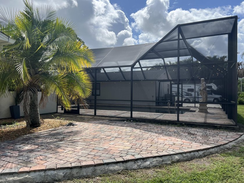 Come discover this single-family POOL HOME on almost HALF AN - photo 4