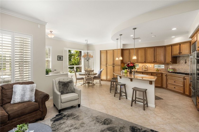 4001 Balmoral - photo 9