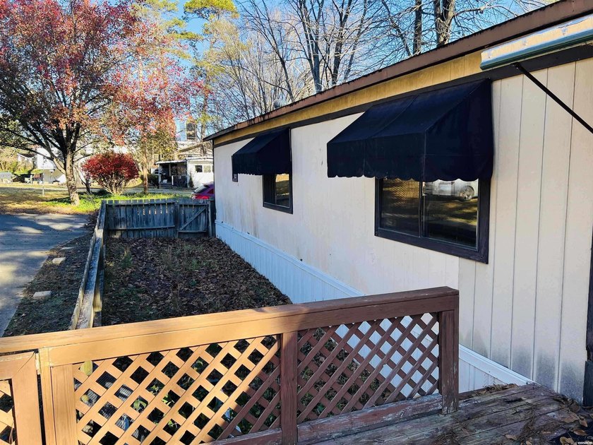 Investors take notice...Three mobile homes(lot not included) - photo 6