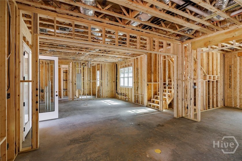 A rare opportunity to own a beautifully designed new - photo 2