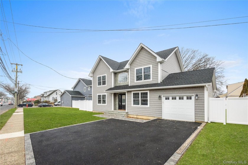 Welcome to this stunning new construction colonial, offering - photo 2