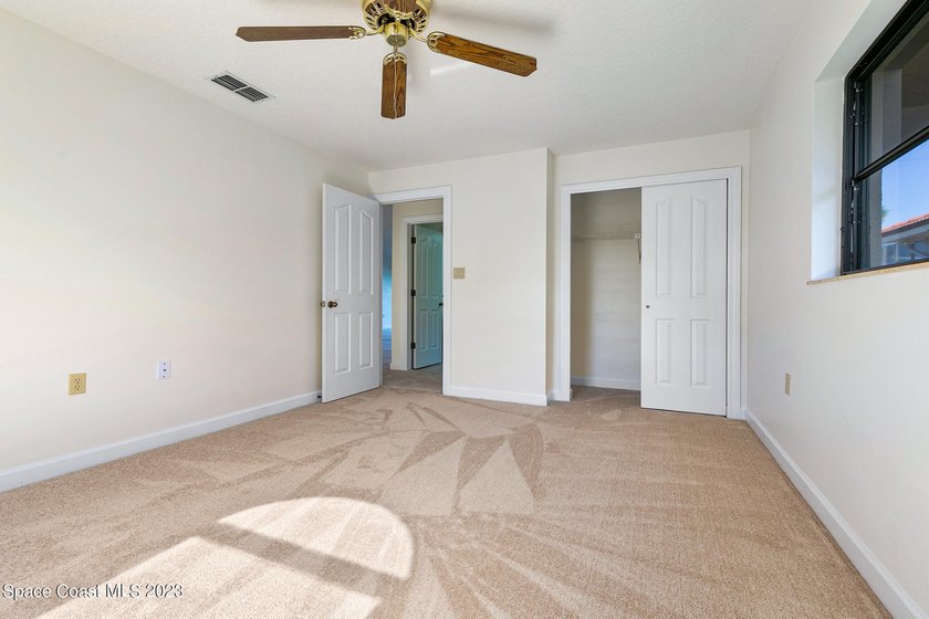 Here's your Chance of a lifetime to own a waterfront home - photo 16