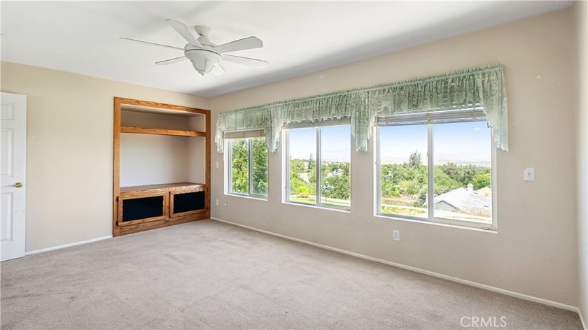 Welcome to 5739 Avenida Entrada, a spacious 5-bedroom - photo 33