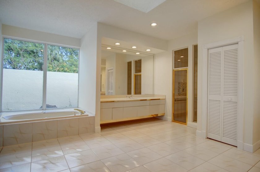 This beautiful home is in the picturesque, gated community of - photo 39