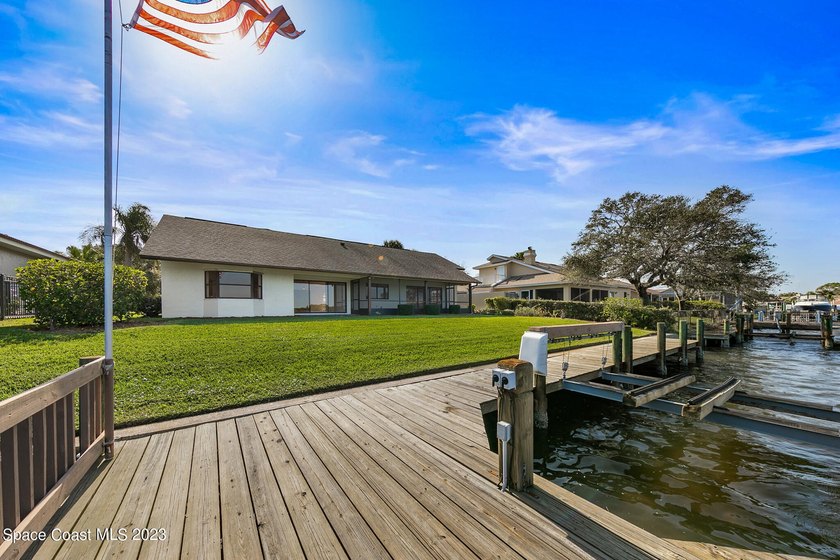 Here's your Chance of a lifetime to own a waterfront home - photo 39