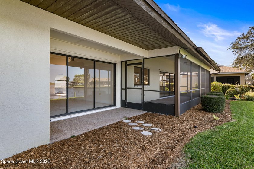Here's your Chance of a lifetime to own a waterfront home - photo 43
