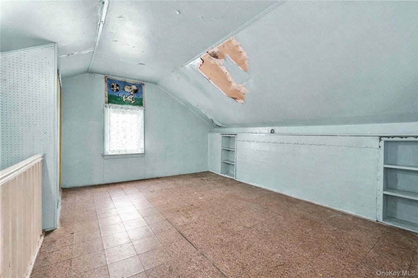 Welcome to this classic detached single-family colonial nestled - photo 19
