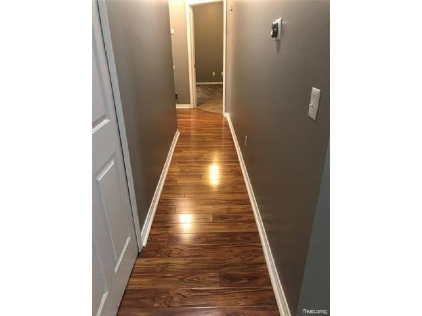 Welcome home to this beautifully maintained first-floor ranch - photo 10