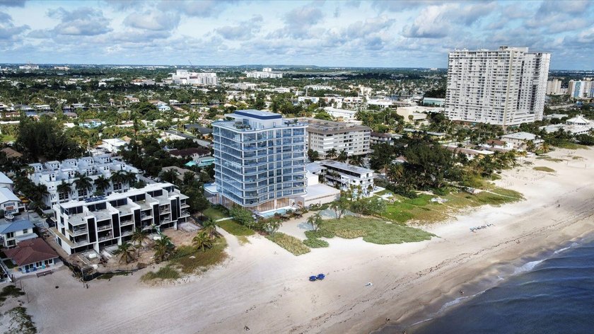 This elegant 10-story boutique building comprised of only 17 - photo 7