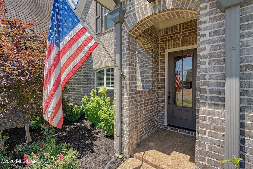 Lewisburg School Zone ~ Lake &amp; Sunset Views ~ Open Concept ~ - photo 9