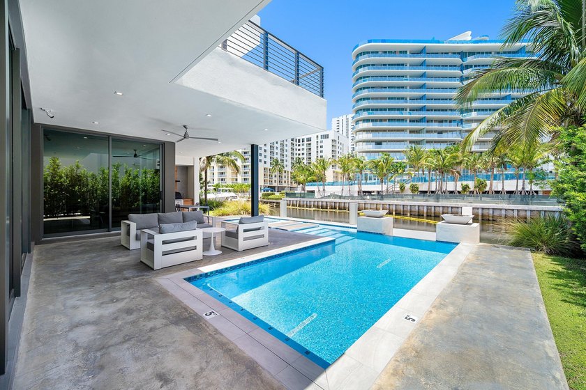 Experience modern waterfront living on gated Terra Mar Island in - photo 19