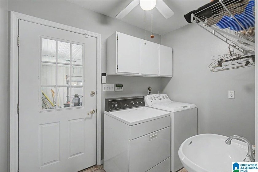 Welcome to lakefront living at its finest on beautiful Weiss - photo 25