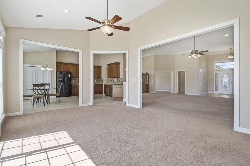Welcome to 725 Rambler Ct in Myrtle Beach, a beautifully - photo 30