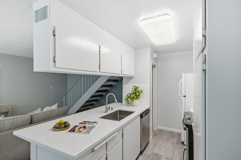 Move-in ready and completely turn-key, this beautifully - photo 7