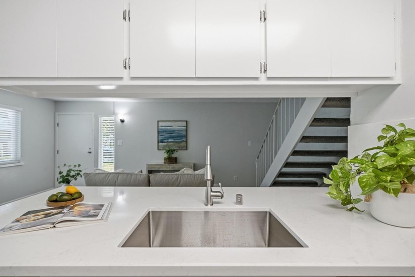 Move-in ready and completely turn-key, this beautifully - photo 8