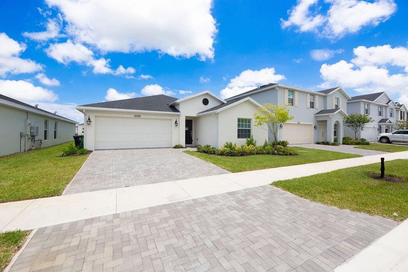 Why wait for new construction when you can own this beautiful - photo 4