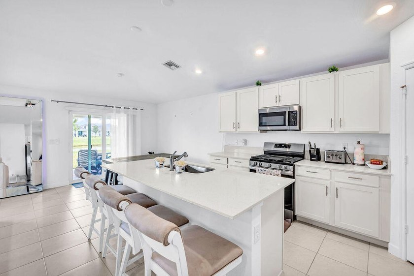 Why wait for new construction when you can own this beautiful - photo 10