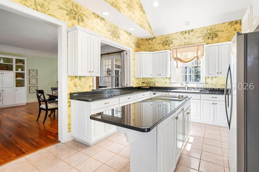 Charming Charleston-style Lowcountry home located within the - photo 17