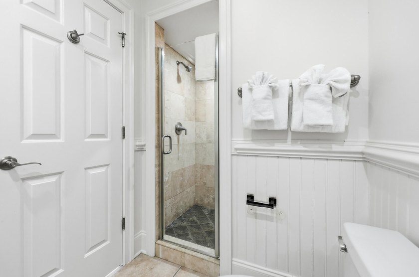 Welcome to luxury coastal living at its finest in The Peninsula - photo 29