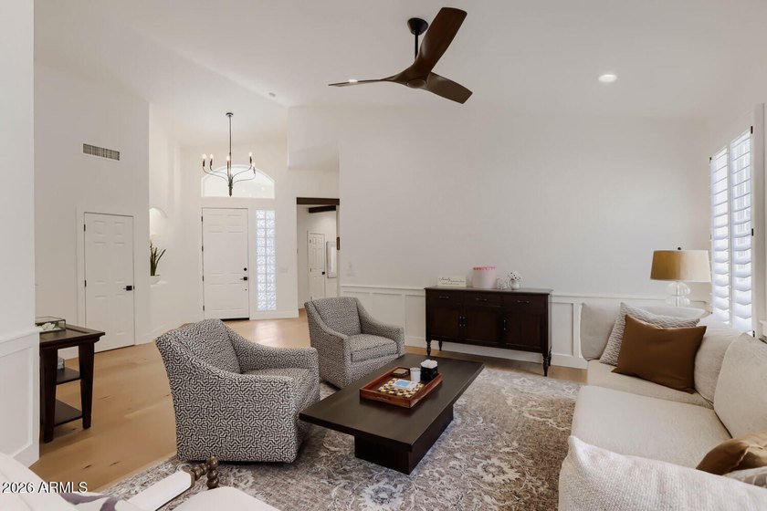Extensive, custom $175K remodel just completed in the coveted - photo 4