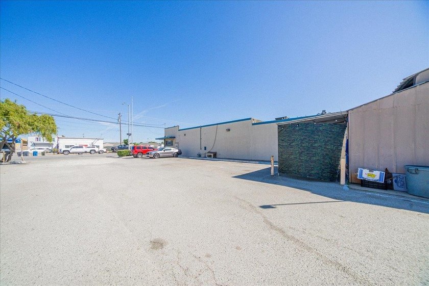 Time-sensitive commercial opportunity! 240-242 Williams Rd - photo 5