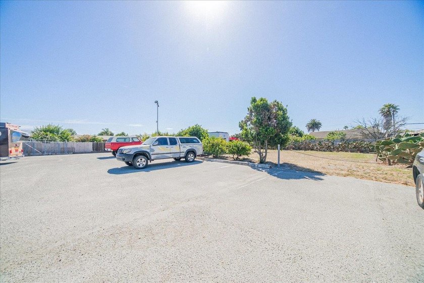Time-sensitive commercial opportunity! 240-242 Williams Rd - photo 8