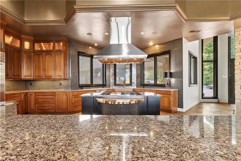 Welcome to Bubbling Springs, a one-of-a-kind private estate just - photo 9