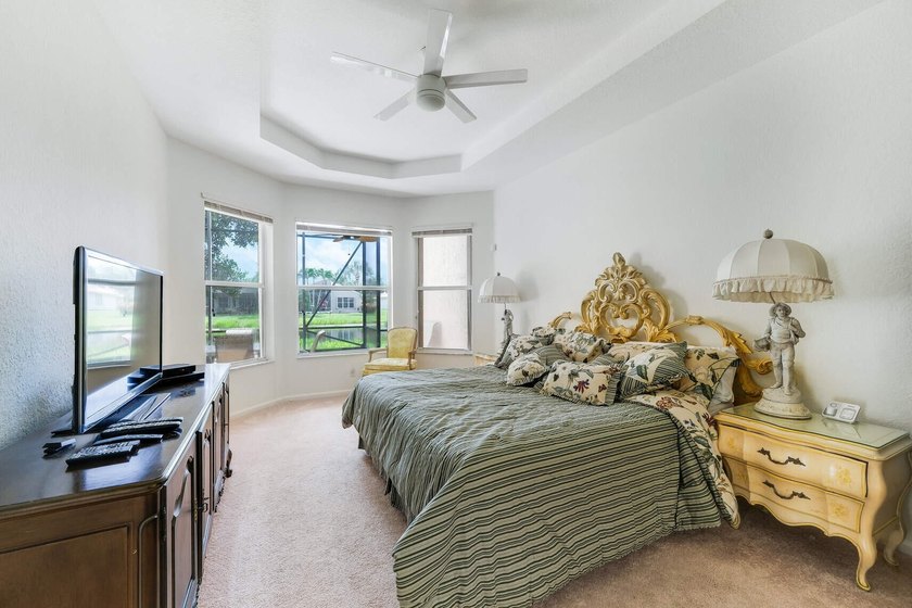 BRAND NEW A/C JUST INSTALLED!! GORGEOUS WATERVIEW! KITCHEN - photo 22