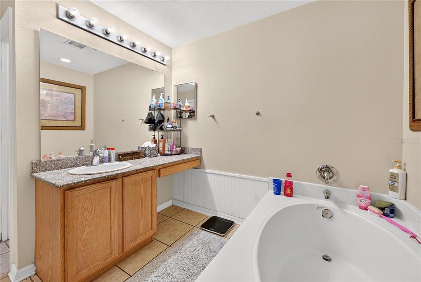 COME CHECK OUT THIS GREAT FAMILY POOL HOME IN A GREAT - photo 33