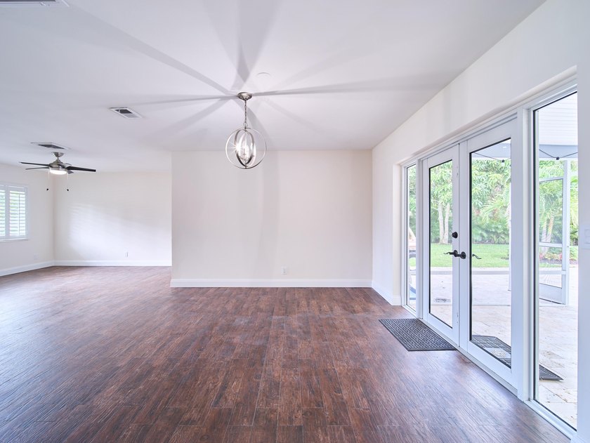 304 Cir W - photo 8