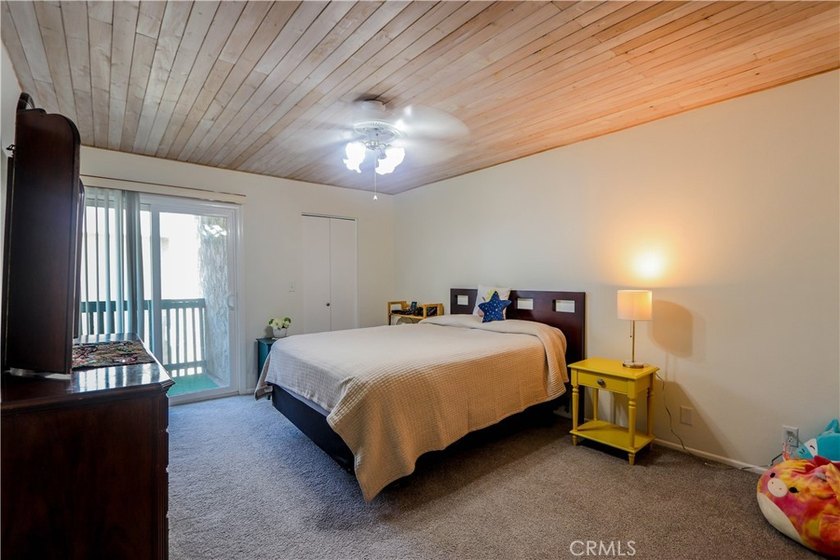 Welcome to this warm and inviting single-level 2-bedroom / - photo 10