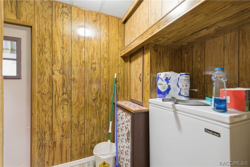 Opportunity awaits with this fully fenced Homosassa property - photo 21