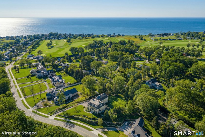An unbeatable location, 37 Lantern Hill is set in one of - photo 2