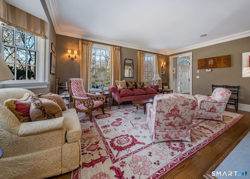 An unbeatable location, 37 Lantern Hill is set in one of - photo 9