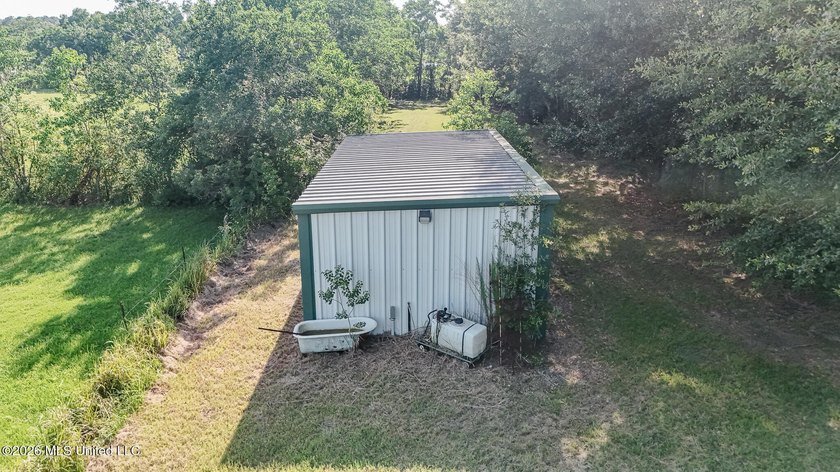 Income-Producing Property or Perfect First Home with Workshop! - photo 15
