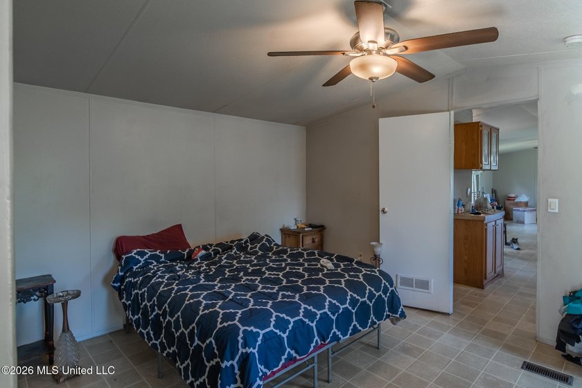 Income-Producing Property or Perfect First Home with Workshop! - photo 32