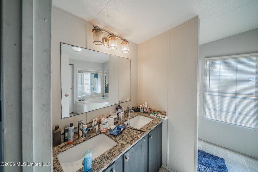 Income-Producing Property or Perfect First Home with Workshop! - photo 35