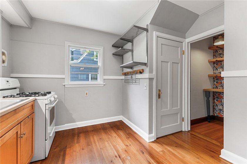 TRANSPARENTLY PRICED TO SELL! Welcome to 37 Hartfeld Dr! A - photo 26