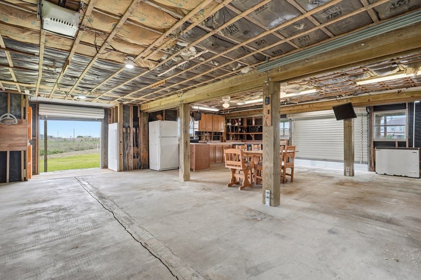 Nestled on two spacious lots in Holiday Beach, this fully - photo 27